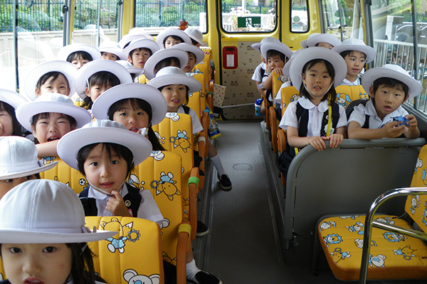 便利な送迎バス 甲子園学院幼稚園